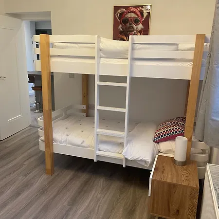 Willow Tree House * 캐슬아일랜드