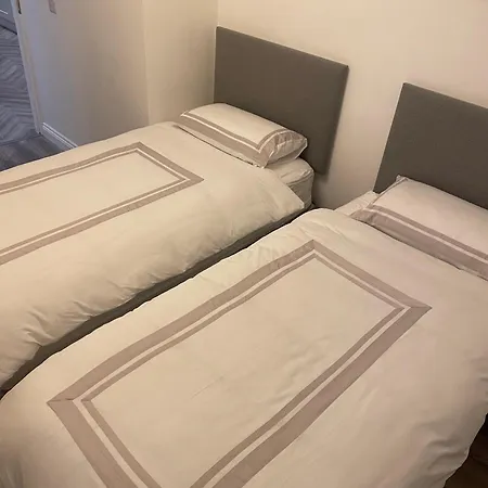 Willow Tree House 펜션