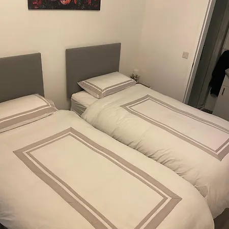 Willow Tree House 펜션 *