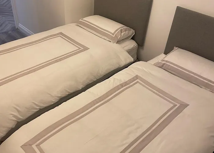 Willow Tree House Tatil Evi